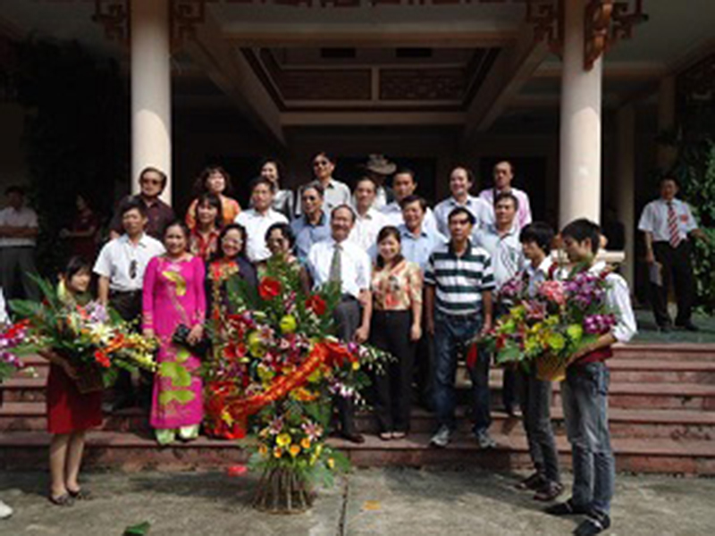 Lễ ra mắt Tác Phẩm Mới